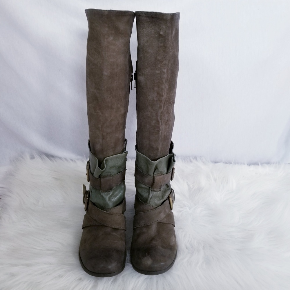 Boutique 9 Floyde Leather Boots - Picture 3 of 8